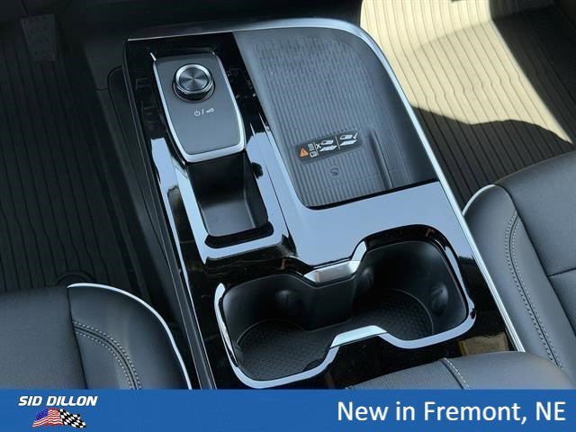2026 Buick Enclave Preferred - Photo 13