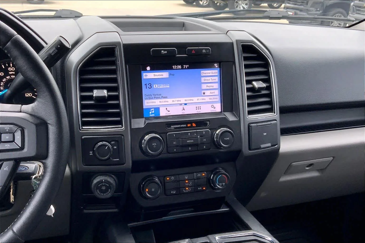 Used 2019 Ingot Silver/Magnetic Ford XLT image 7
