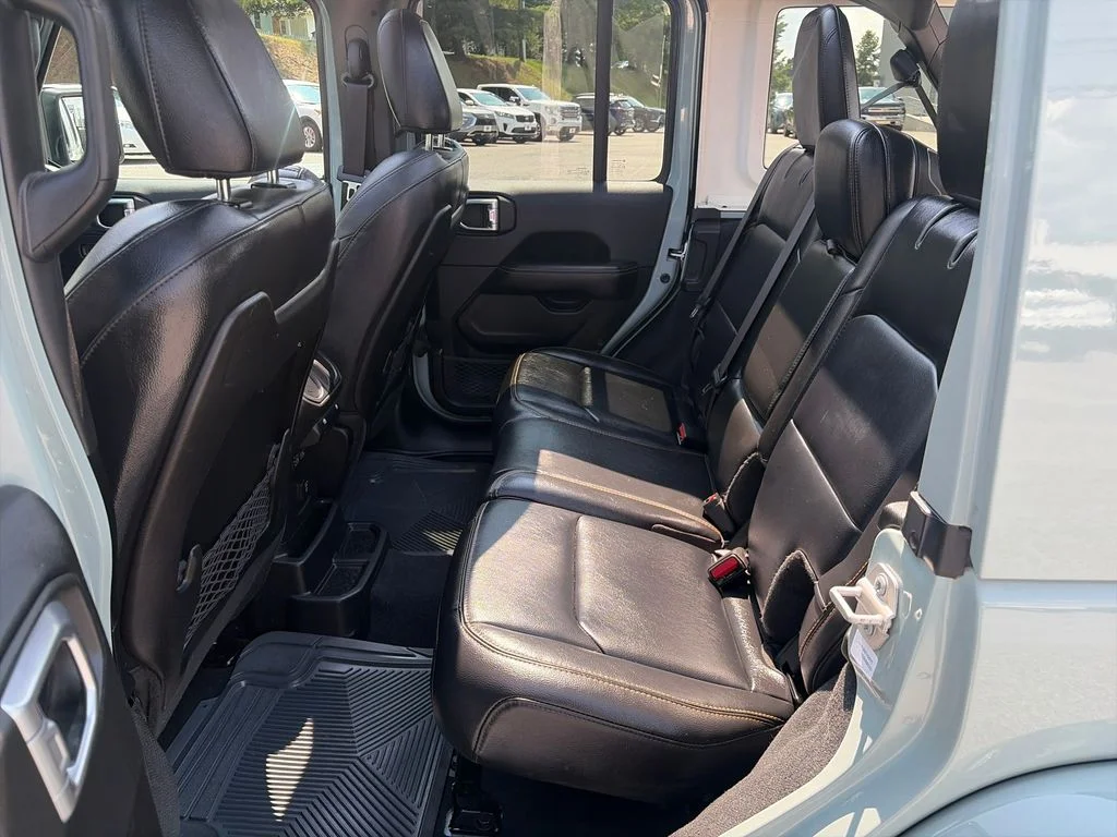 Used 2024 Gray Jeep Sahara image 26