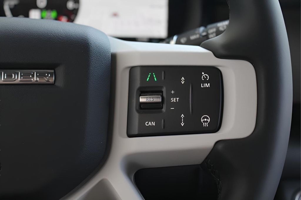 2025 Land Rover Defender S - Photo 21