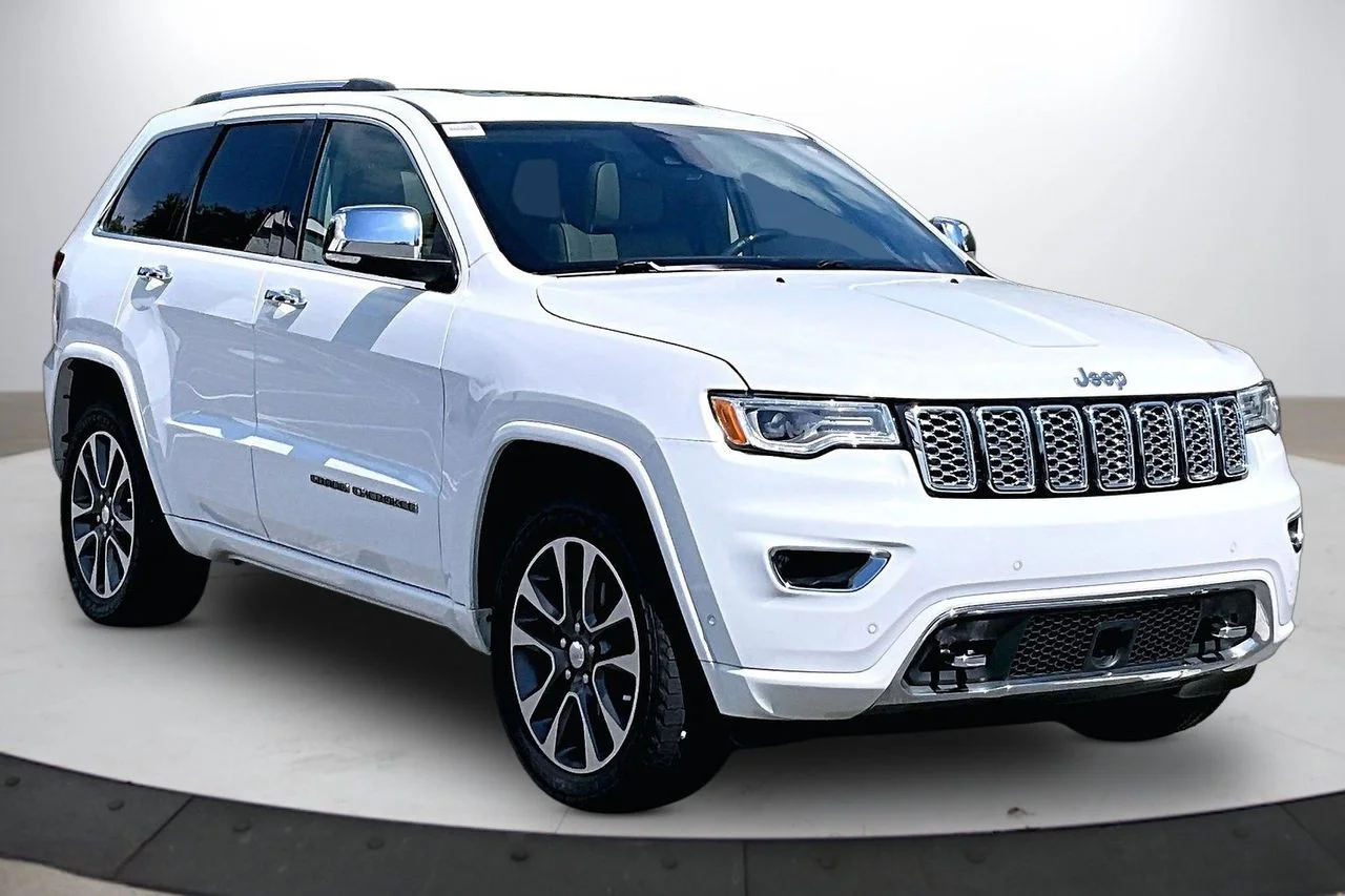 Used 2018 White Jeep Overland image 2