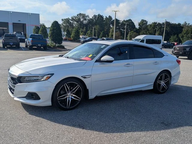 Used 2022 Platinum White Honda Touring 2.0T image 8