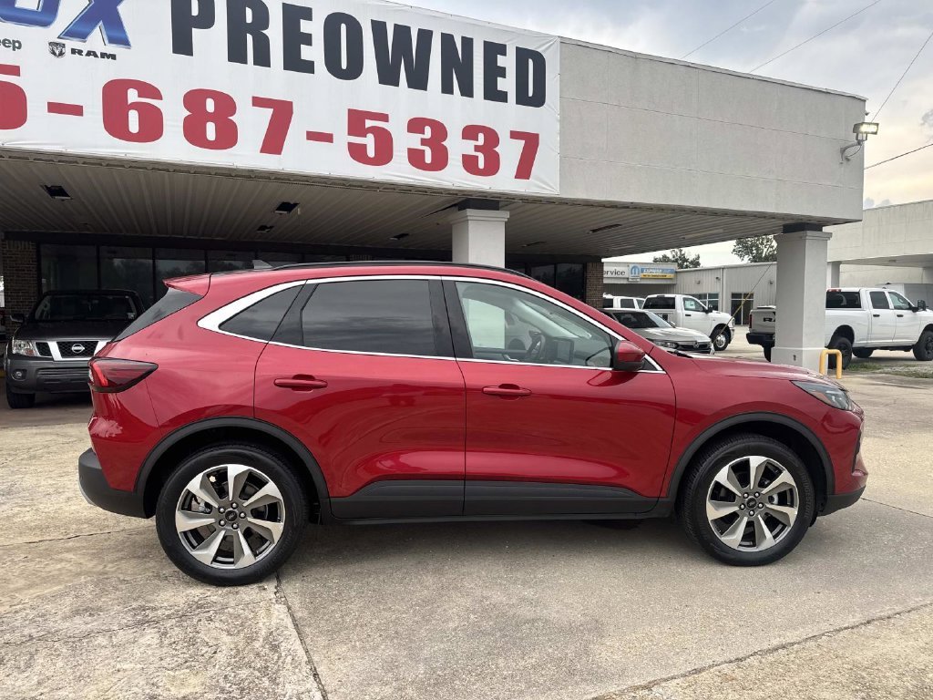 Used 2025 Red Ford Platinum image 10