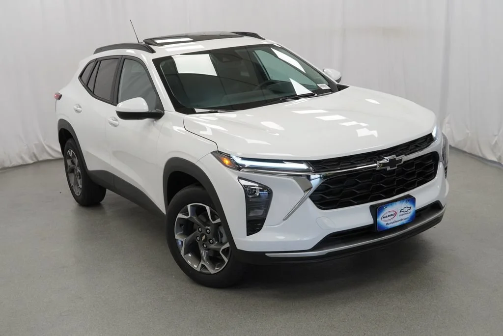 New 2026 Summit White Chevrolet LT image 35