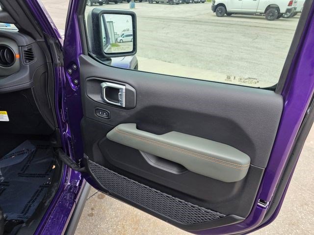 New 2026 Reign Exterior Paint Jeep Mojave X image 16