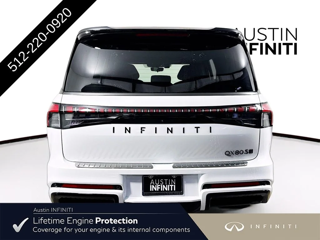 New 2027 2T RADIANT WHIT INFINITI SPORT image 8