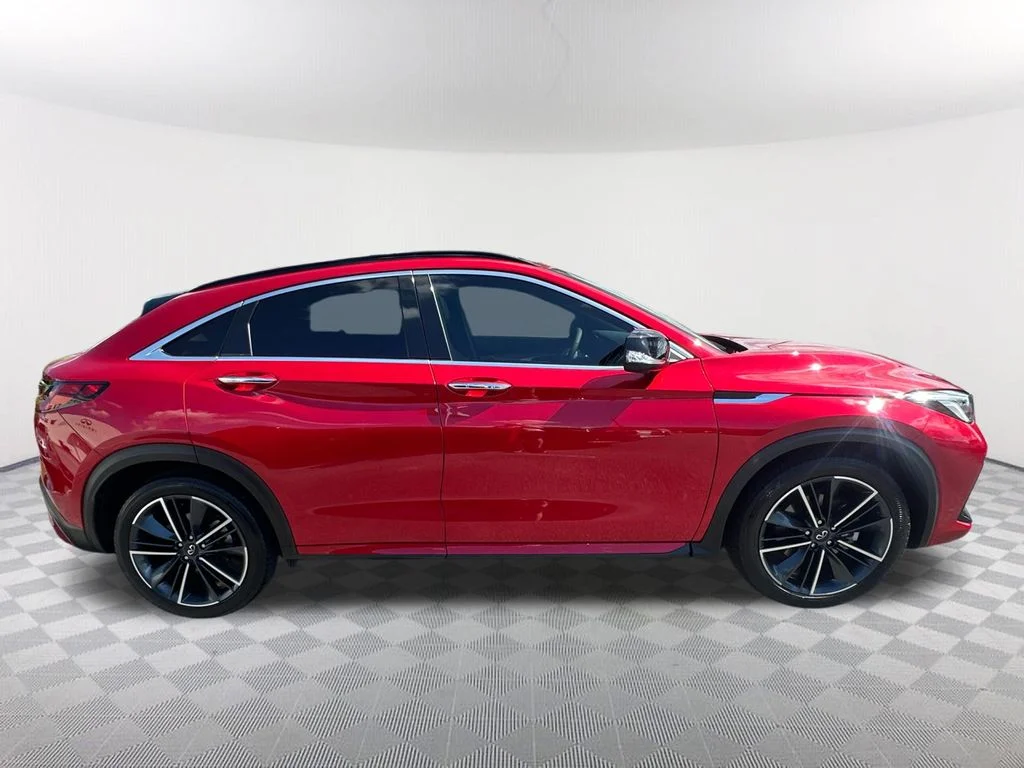 Used 2025 Red INFINITI ESSENTIAL image 4