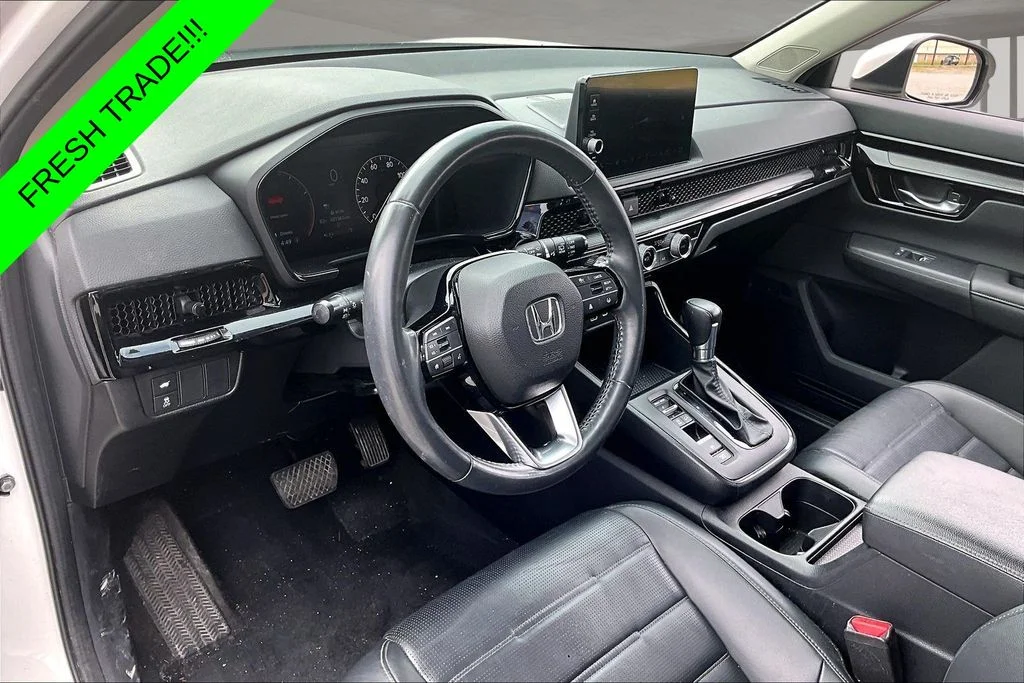 Used 2024 White Honda EX-L image 16