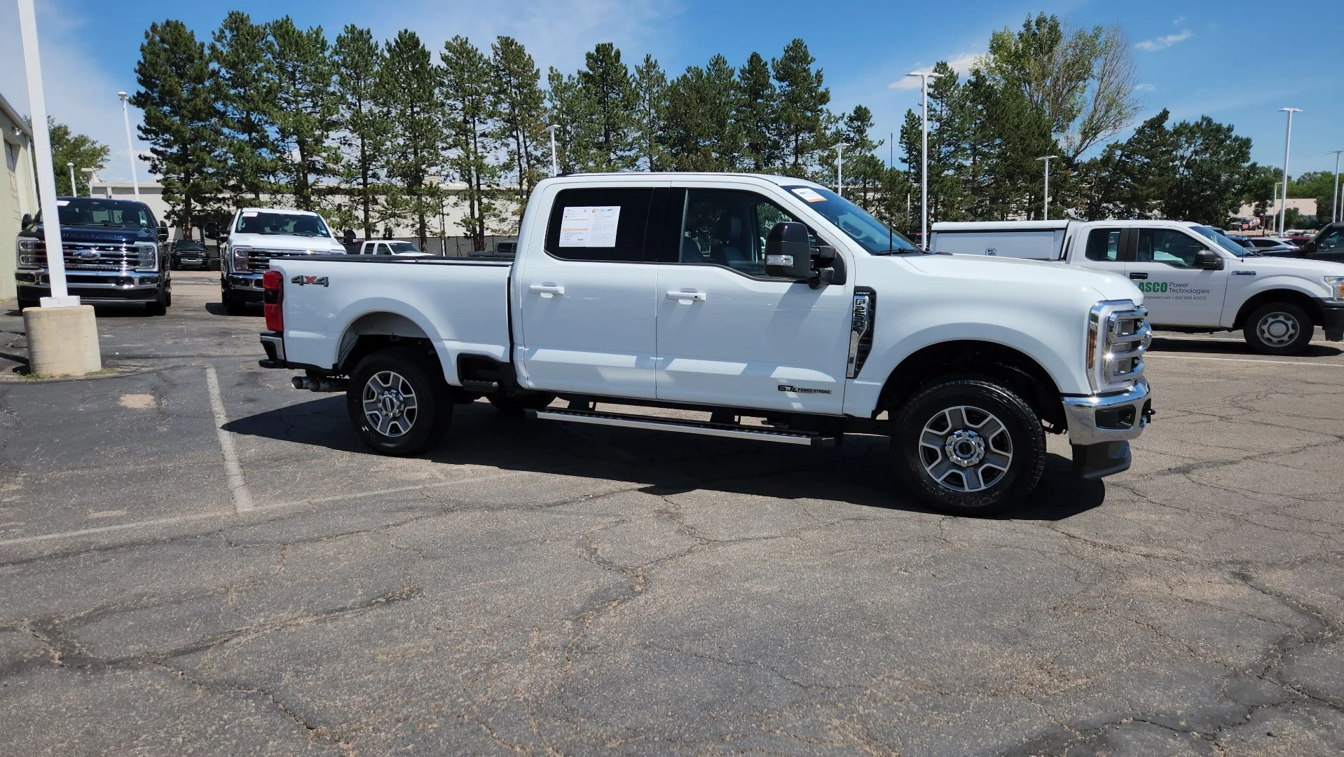 Certified Used 2025 Oxford White Ford LARIAT image 12