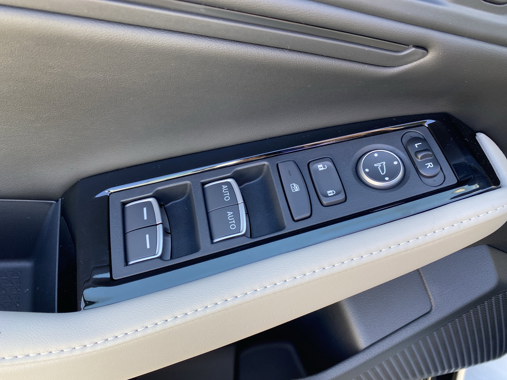 New 2026 Platinum White Pearl Honda Touring image 25