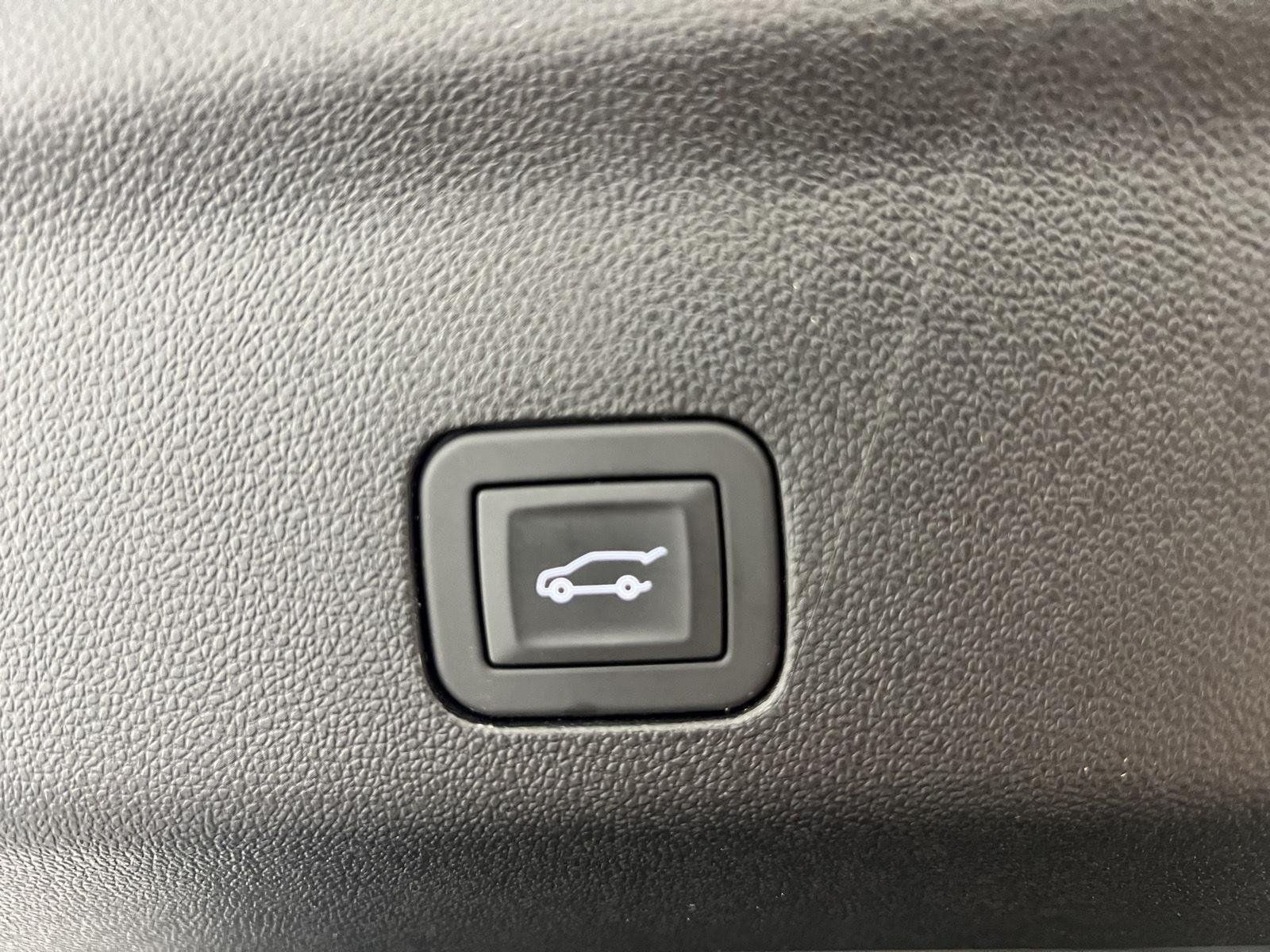 Used 2025 Sterling Gray Metallic Chevrolet High Country image 29