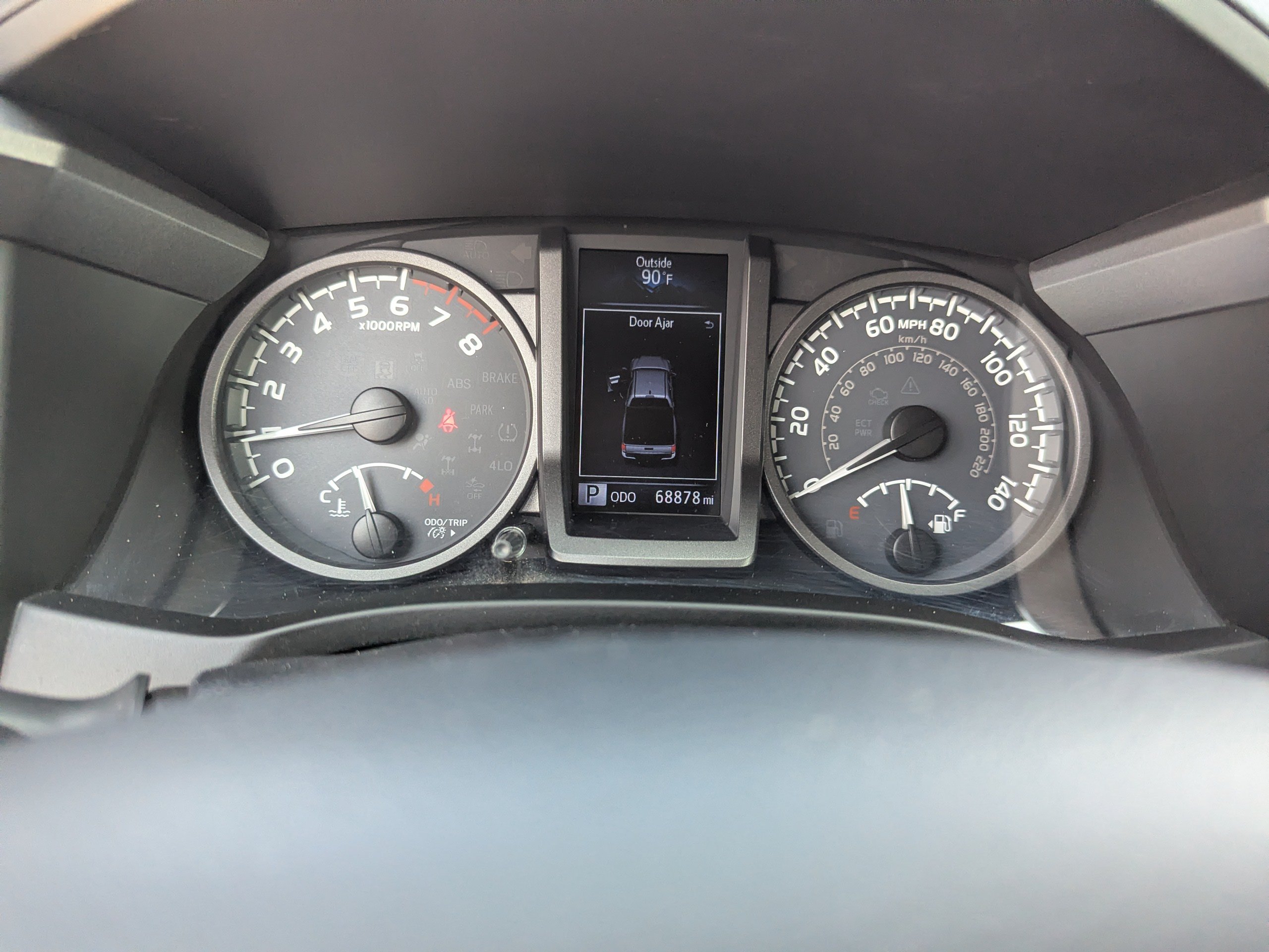 Used 2018  Toyota SR image 18