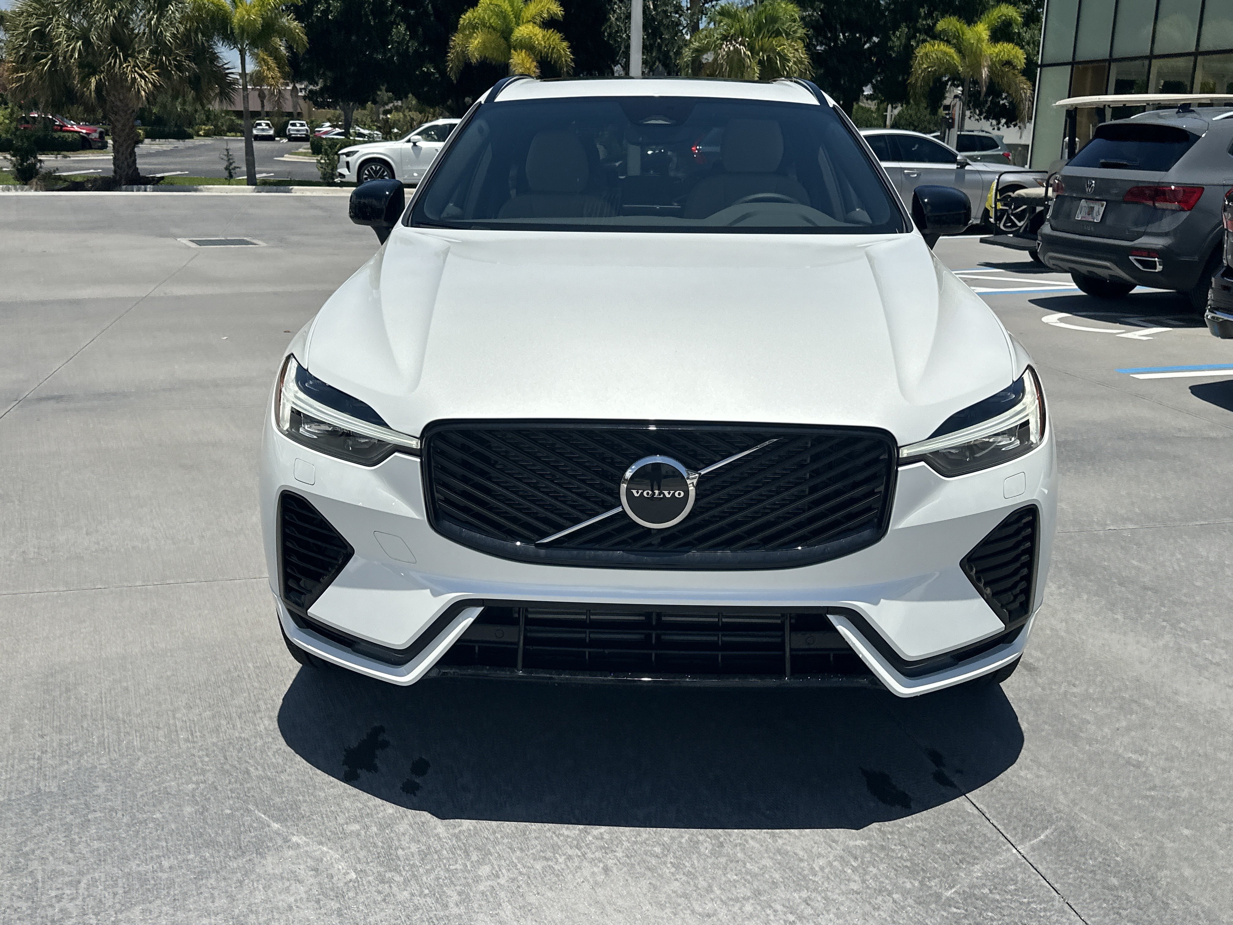 New 2026 Crystal White Volvo Core image 4