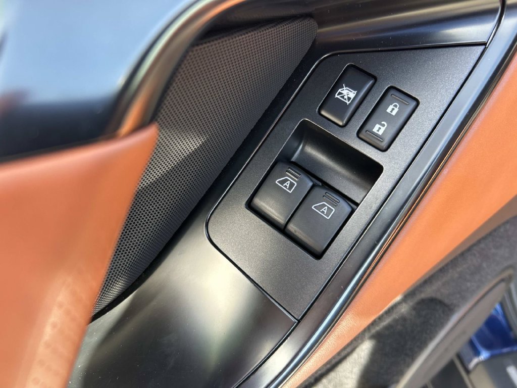 Used 2017 Deep Blue Pearl Nissan Premium image 20