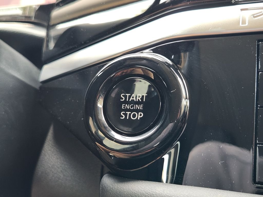 New 2026 Everest White Pearl TriCoat Nissan SL image 21
