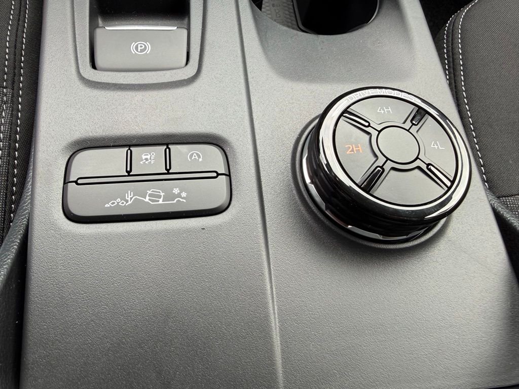 New 2026 Avalanche Ford XLT image 15