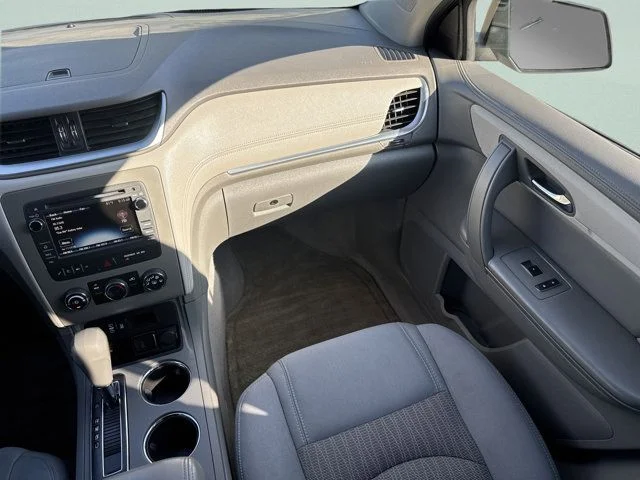 Used 2017 Silver Chevrolet LS image 12