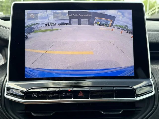 New 2026 Blue Jeep Latitude image 25