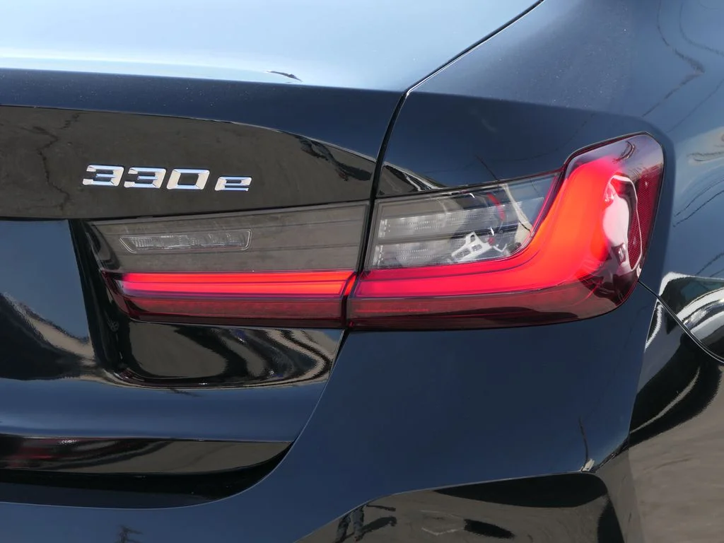 Used 2024 Jet Black BMW 330e iPerformance image 4