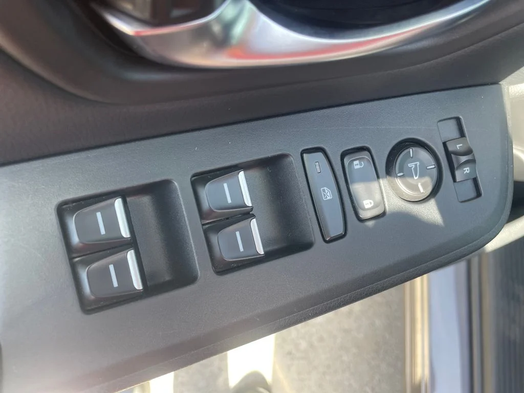 Used 2025 Gray Honda EX-L image 22