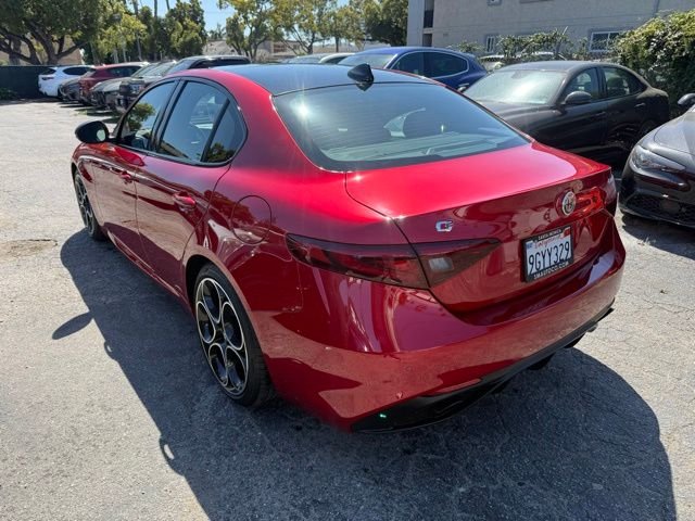 Used 2023 Rosso Etna Alfa Romeo Veloce image 4