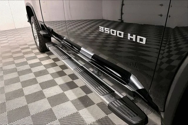 Used 2022 Black Chevrolet High Country image 42
