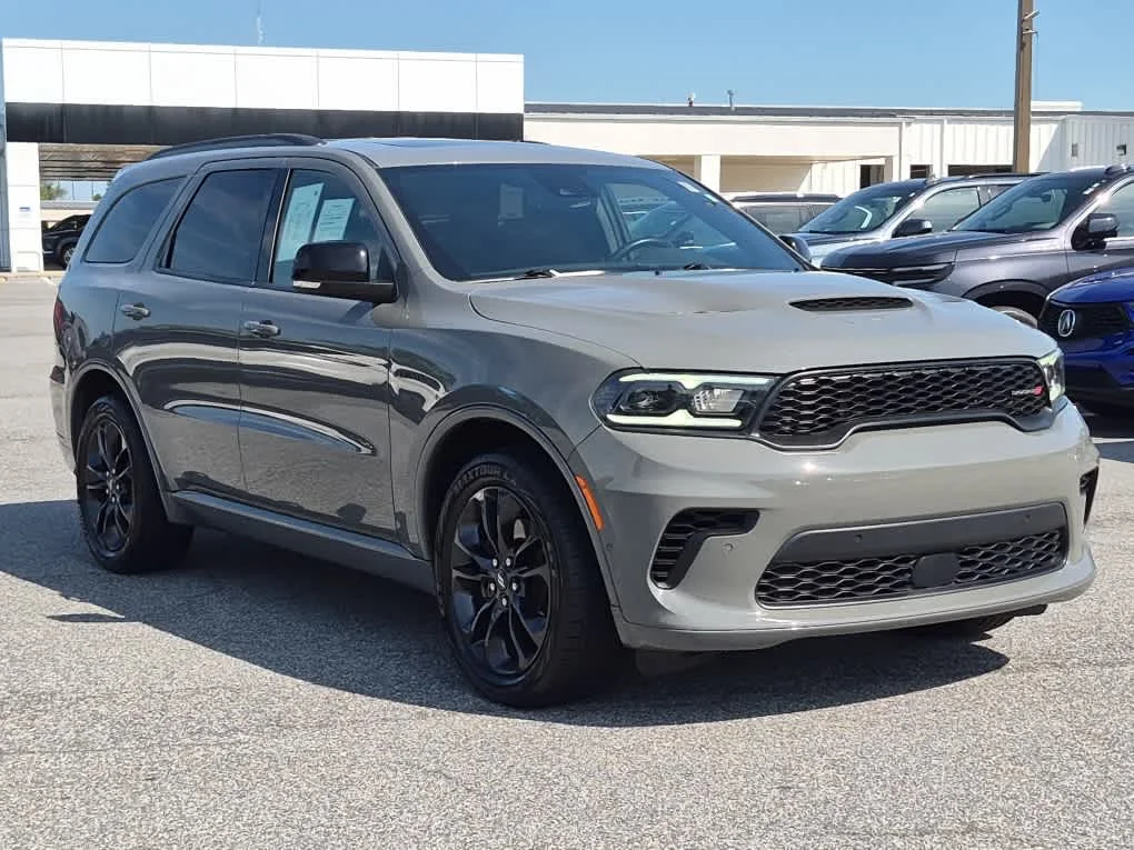 Certified Used 2025 Destroyer Gray Clearcoat Dodge R/T Plus image 3