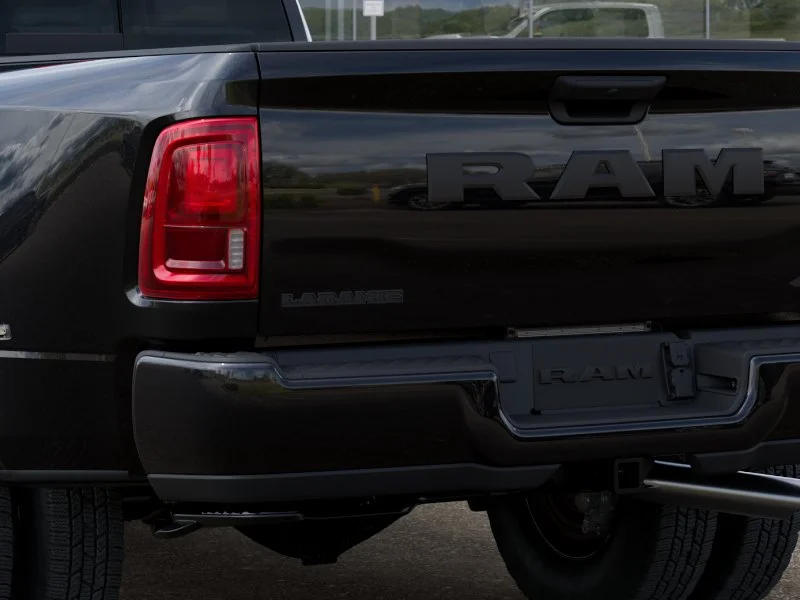 New 2026 Diamond Black Crystal Pearl-Coat Exterior Paint RAM Laramie image 85