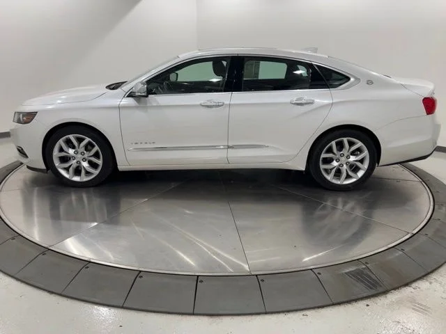 Used 2018 Pearl Chevrolet Premier image 2