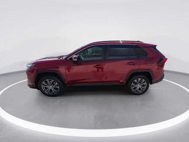 Used 2023 Red Toyota XLE Premium image 5