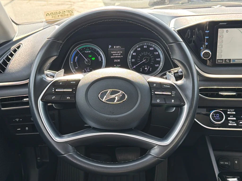 Used 2023 White Hyundai SEL image 23