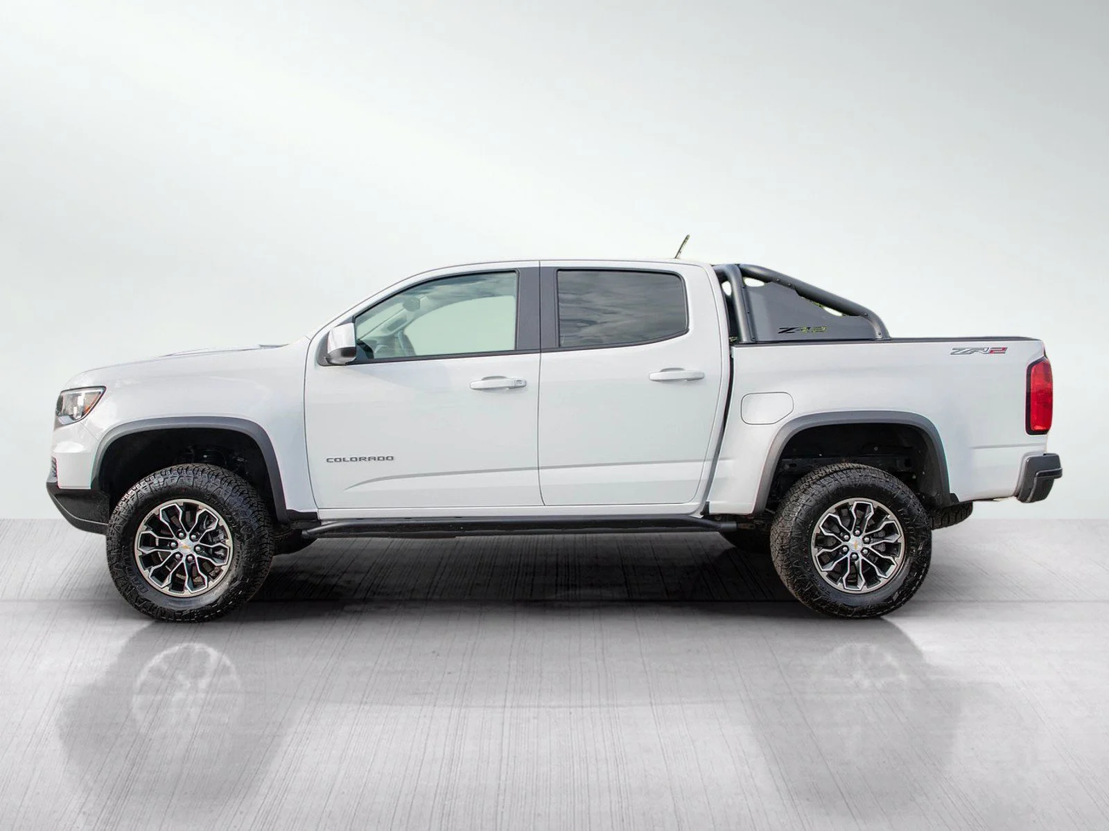 Used 2022 Chevrolet Colorado ZR2 with VIN 1GCGTEEN3N1103793 for sale in Wayzata, Minnesota