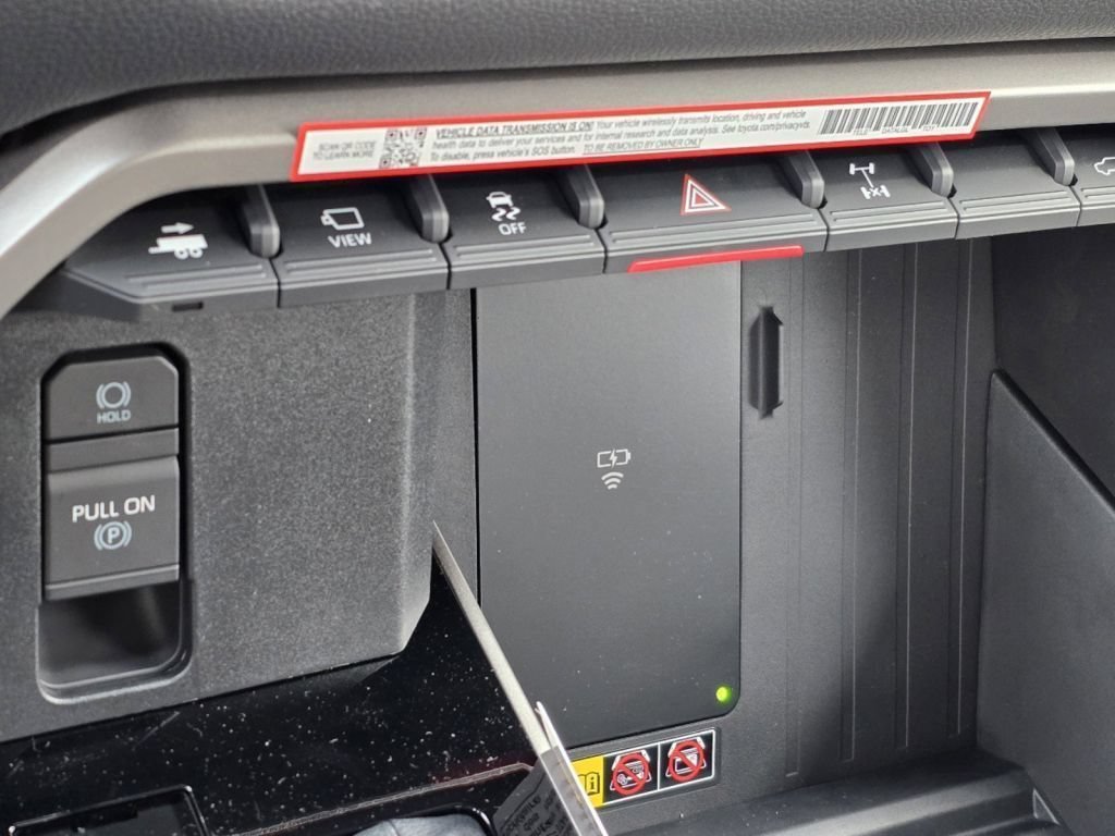Used 2025 Terra Toyota Limited image 5