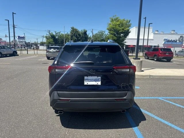 Used 2020 Blueprint Toyota XLE Premium image 7