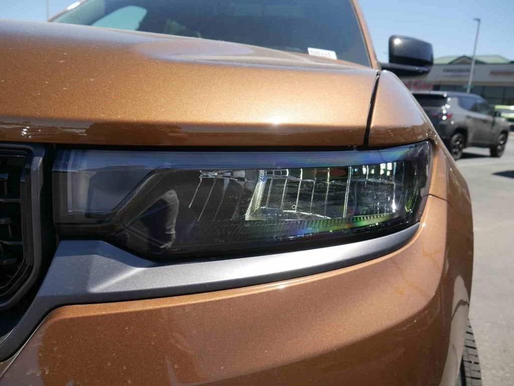 New 2026 Copper Shino Metallic Clear-Coat Exterior Paint Jeep Limited image 21