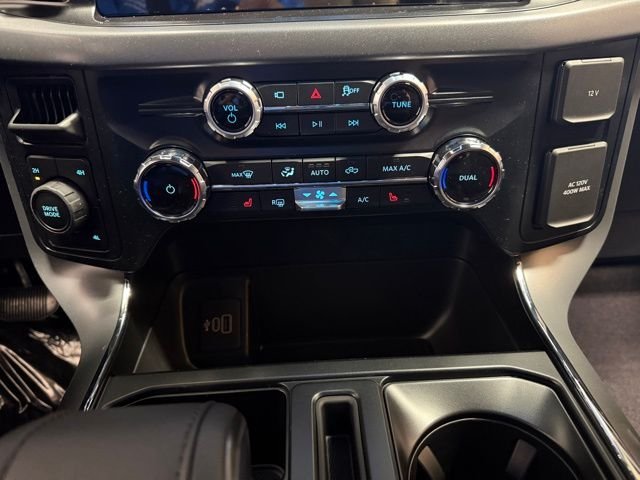 New 2026 Agate Black Metallic Ford XLT image 31