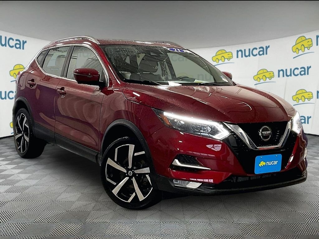 Used 2021 Red Nissan SL image 1