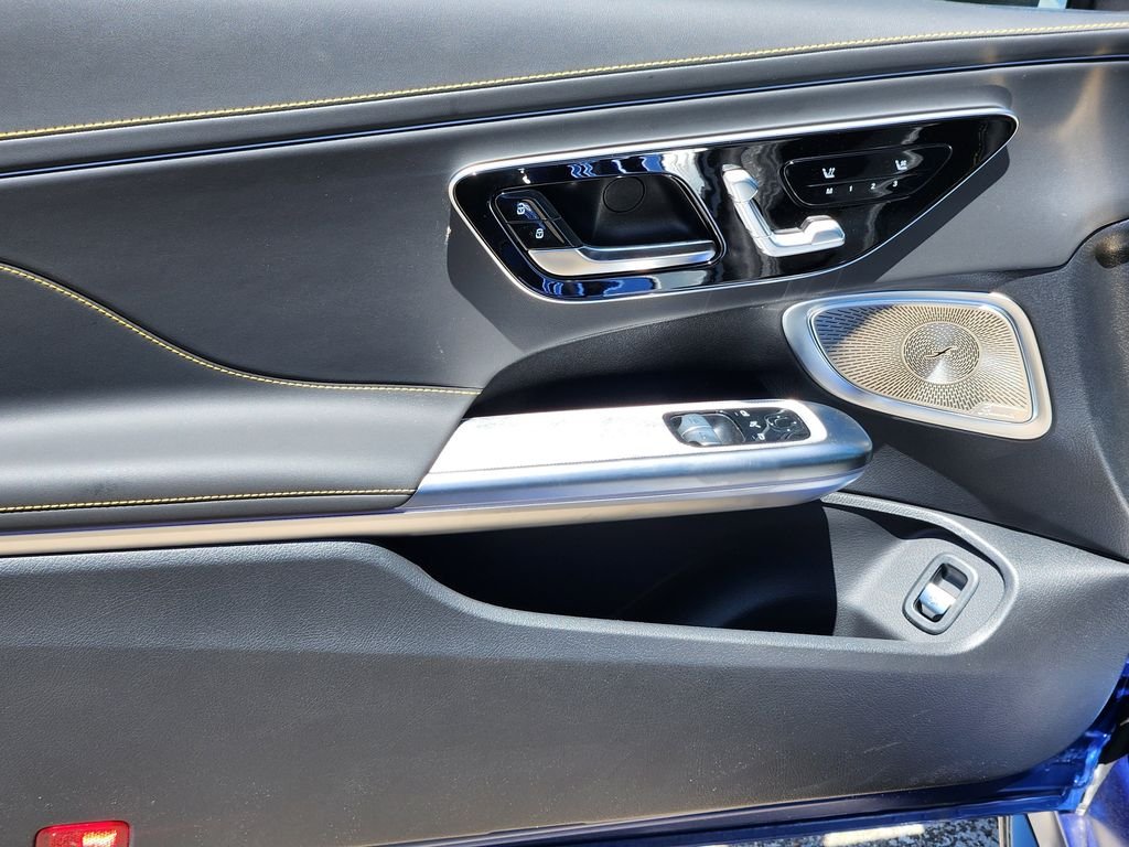 New 2026 MANUFAKTUR Starling Blue Magno Mercedes-Benz AMG® CLE 53 4MATIC image 13