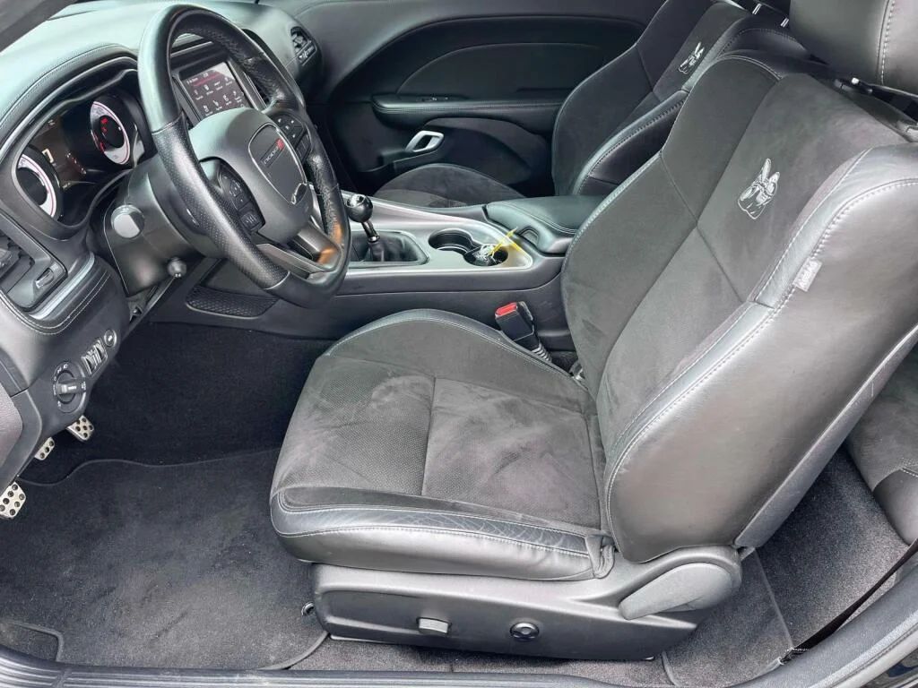 Used 2021 Pitch Black Clearcoat Dodge R/T Scat Pack image 16