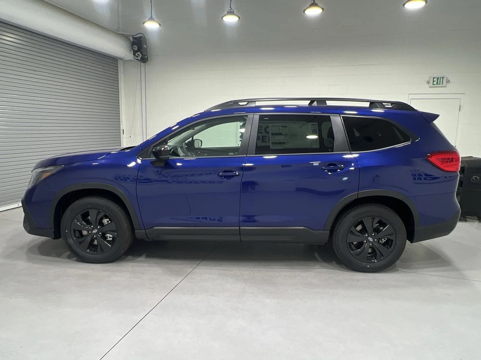 New 2026 SAPPHIRE BLUE PEARL Subaru Premium image 5
