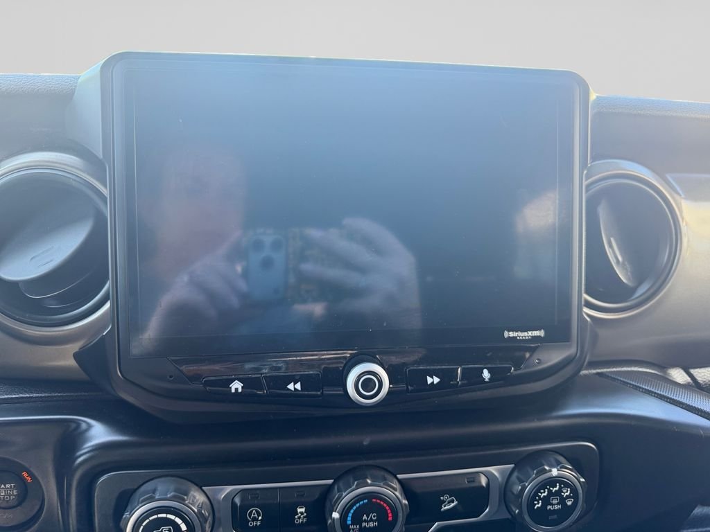 Used 2019 Orange Jeep Unlimited Sport S image 21