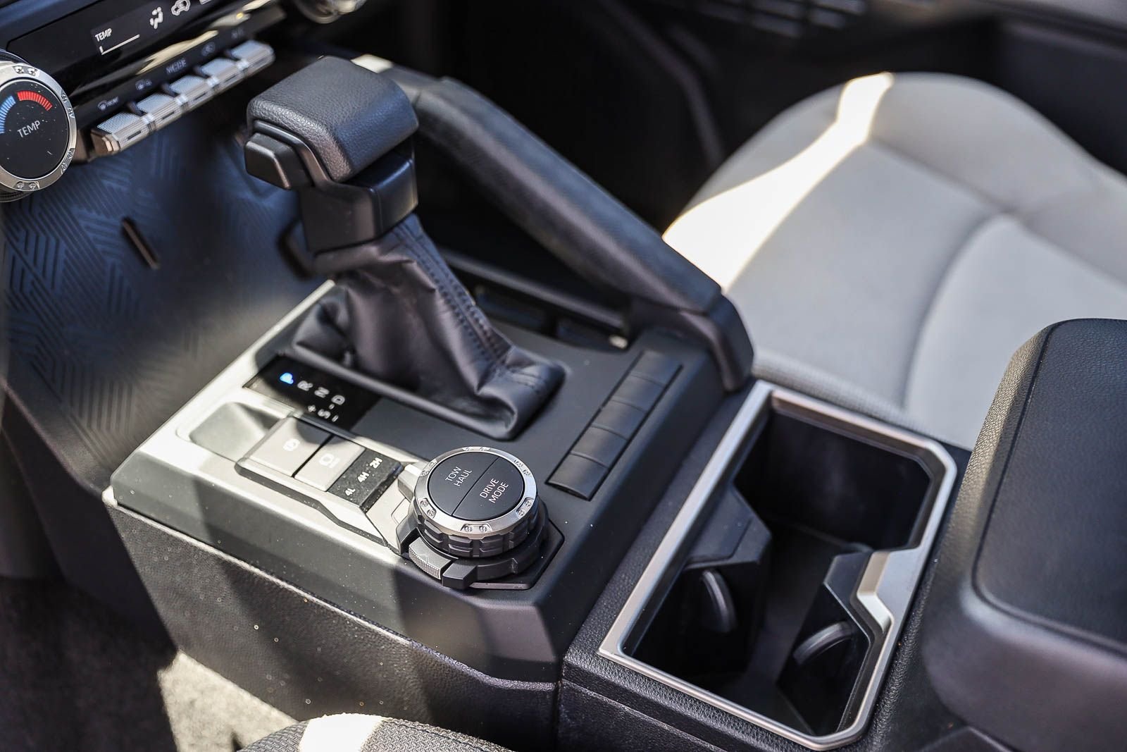 Certified Used 2025 UNDERGROUND Toyota SR5 image 19