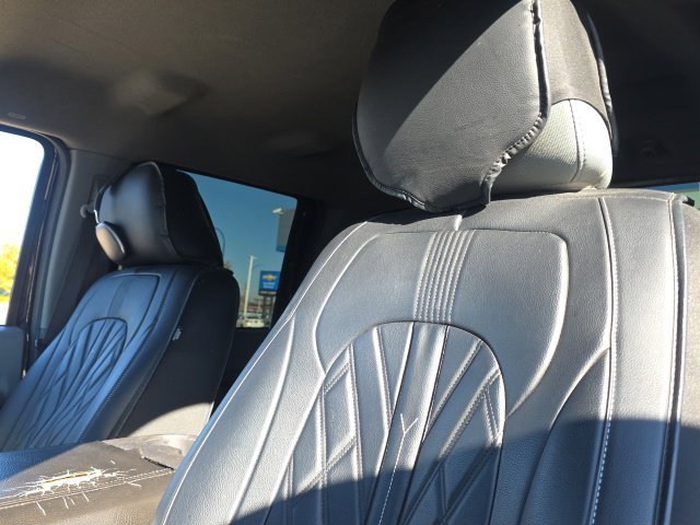 Used 2011 Black Ford XLT image 17