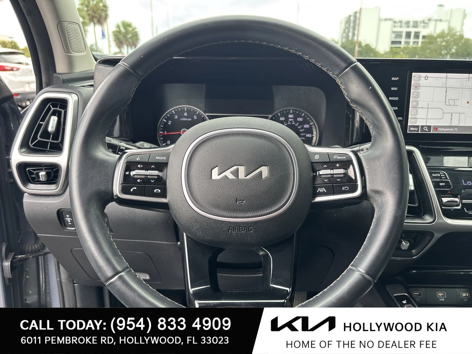 Used 2022 Everlasting Silver Kia S image 11