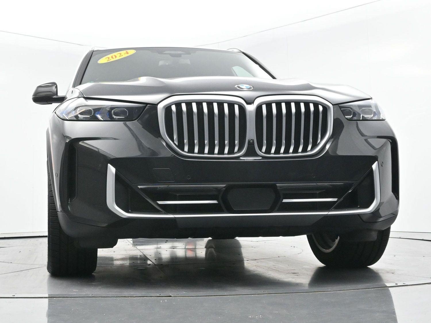 Used 2024 Carbon Black Metallic BMW xDrive40i image 50