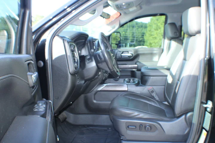 Used 2020 BLACK Chevrolet LTZ image 14
