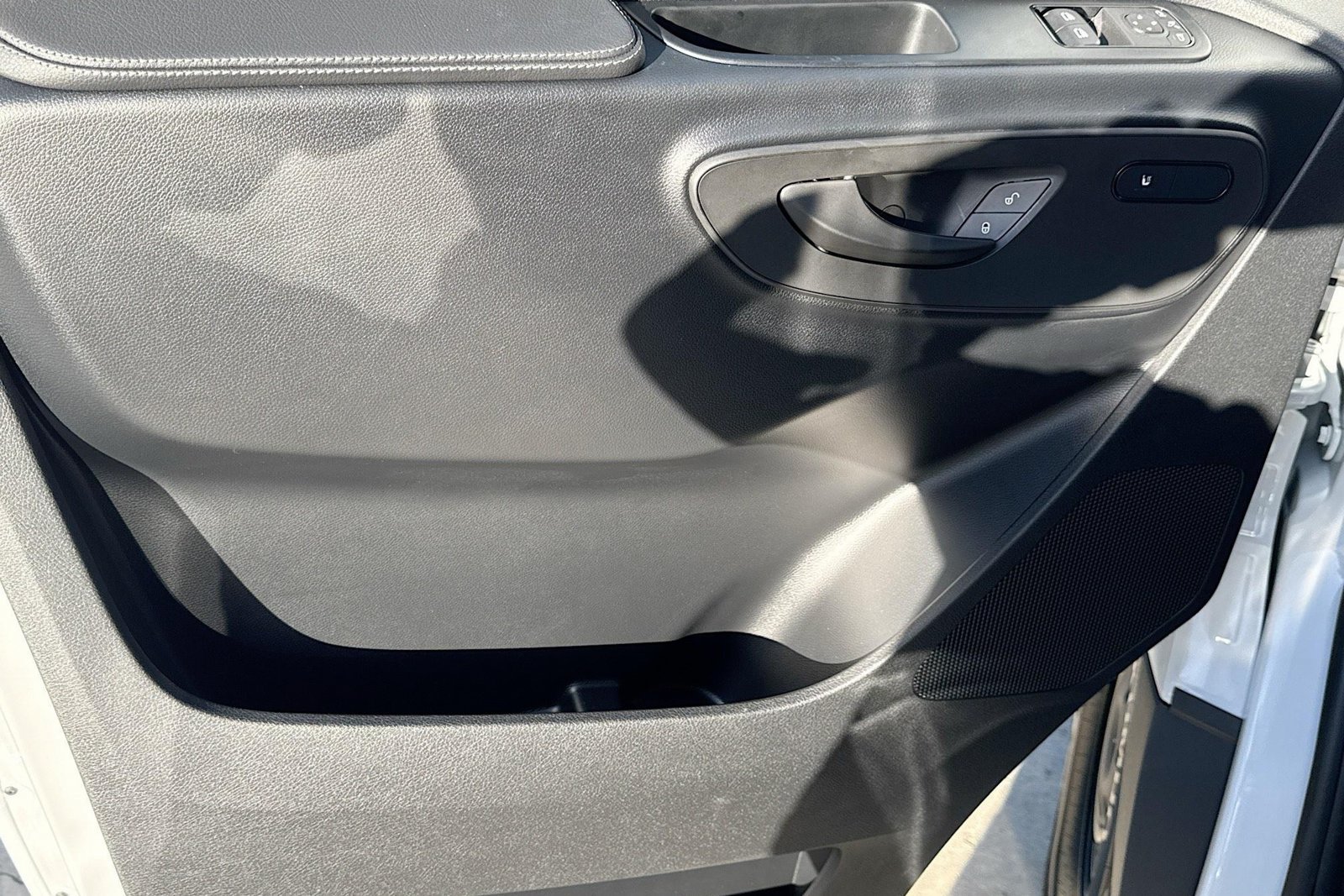 New 2026 Arctic+White Mercedes-Benz  image 16