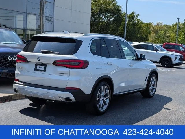 Used 2023 White BMW xDrive40i image 7