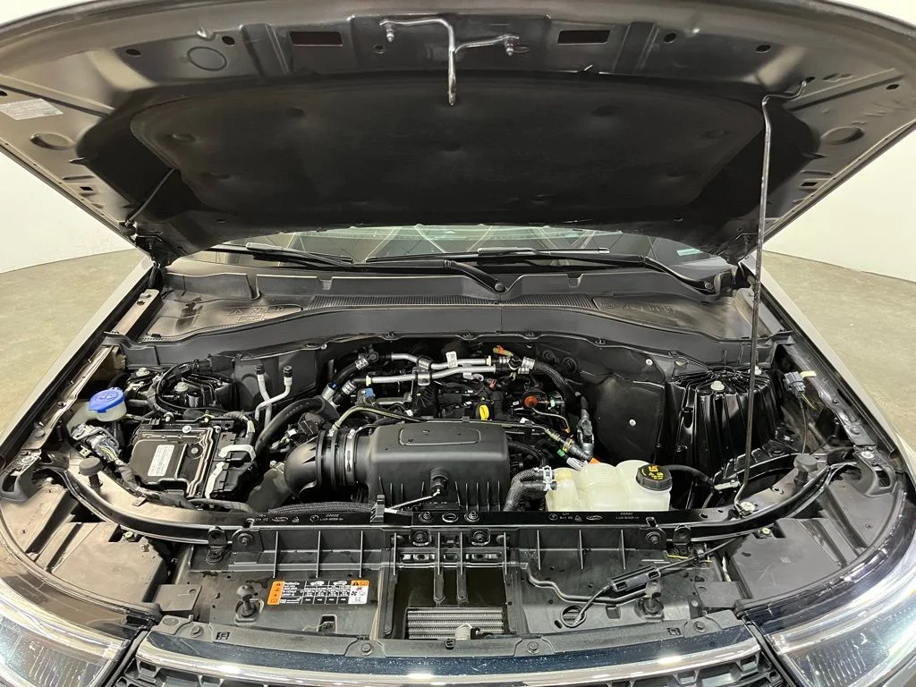 Used 2022 Gray Ford XLT image 6