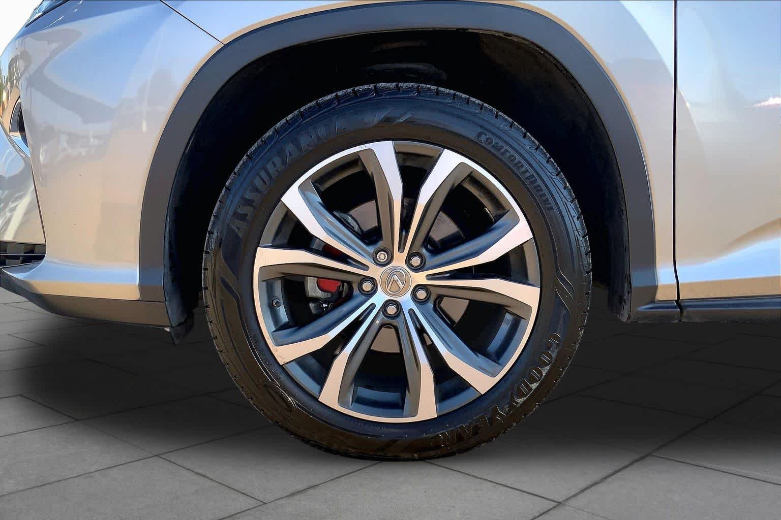 Used 2017 Atomic Silver Lexus  image 10